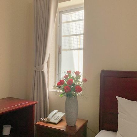 Red Sun Airport Saigon Hotel โฮจิมินห์ซิตี้ ภายนอก รูปภาพ