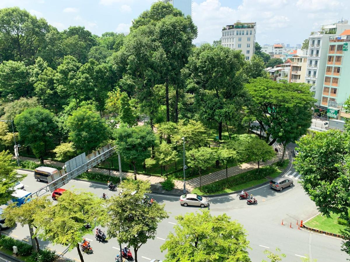 Red Sun Airport Saigon Hotel โฮจิมินห์ซิตี้ ภายนอก รูปภาพ