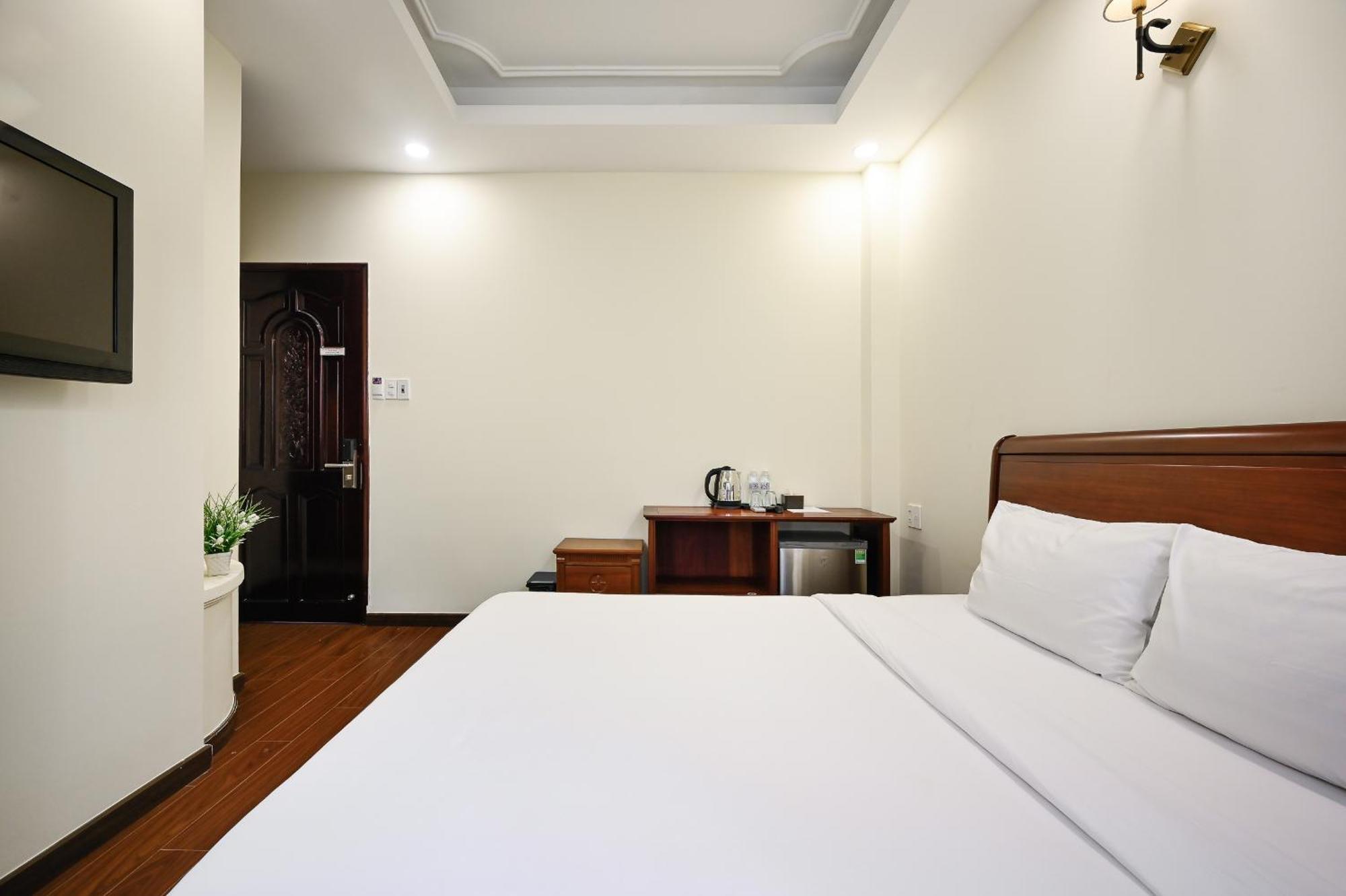Red Sun Airport Saigon Hotel โฮจิมินห์ซิตี้ ภายนอก รูปภาพ