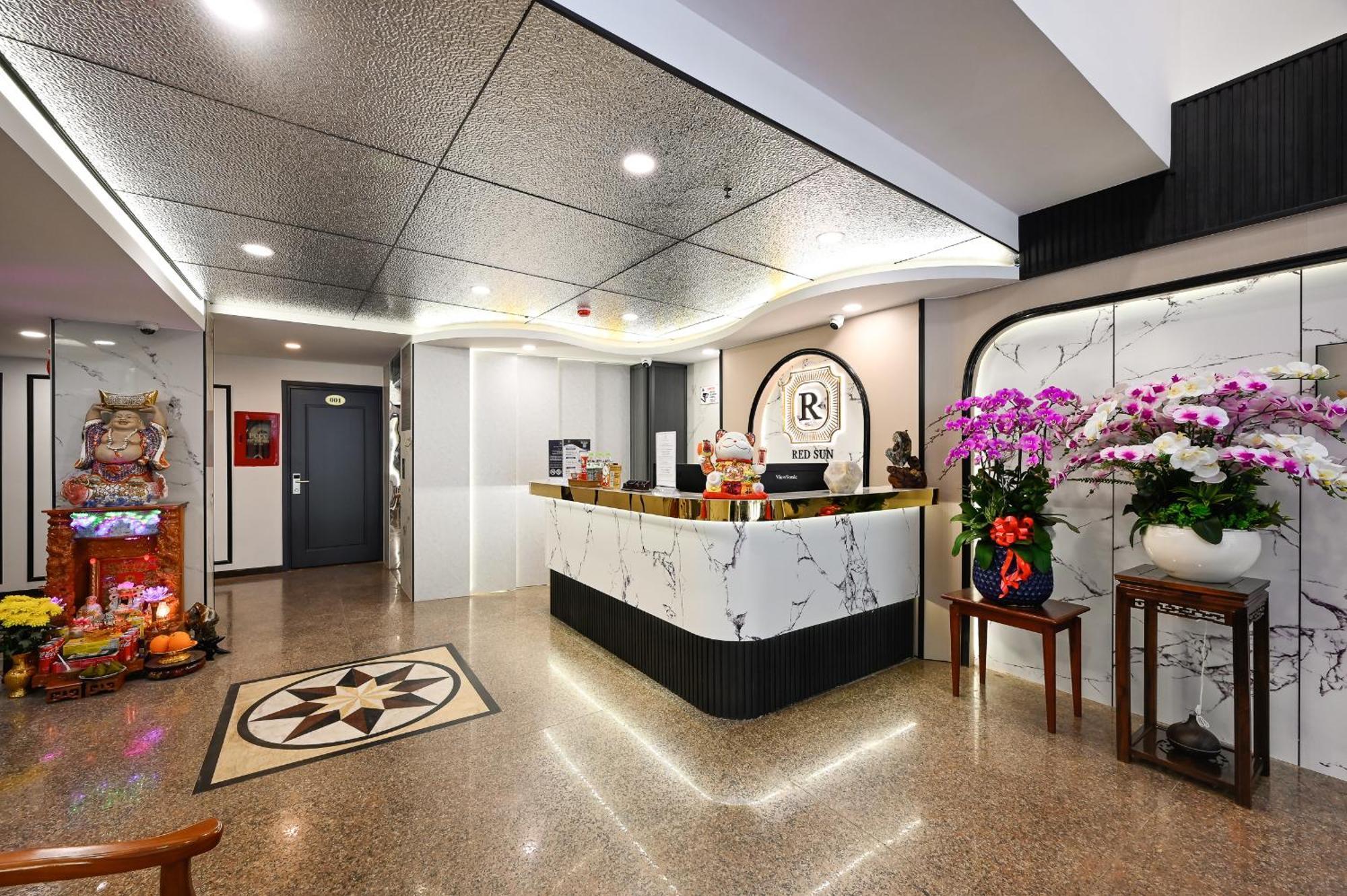 Red Sun Airport Saigon Hotel โฮจิมินห์ซิตี้ ภายนอก รูปภาพ