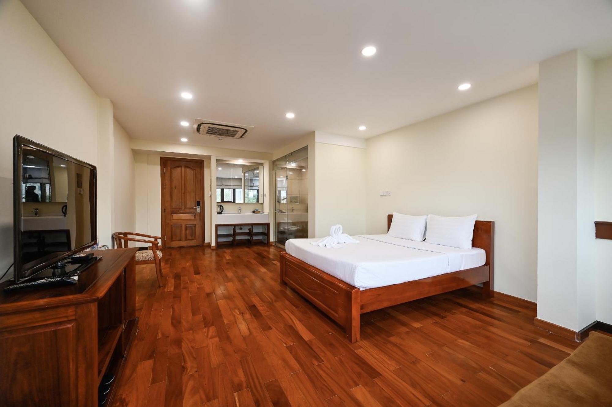 Red Sun Airport Saigon Hotel โฮจิมินห์ซิตี้ ภายนอก รูปภาพ